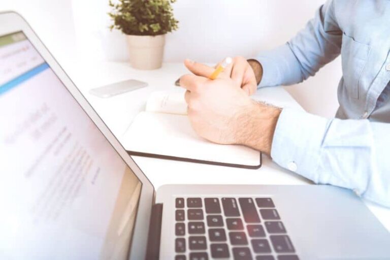 كيفية تنزيل برنامج Notepad++ وتثبيته بشكل صحيح على جهاز كمبيوتر يعمل ...